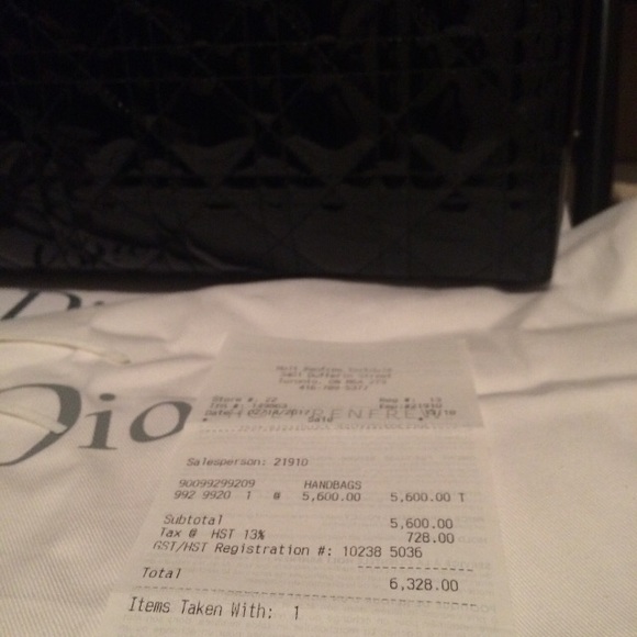 Ladi Dior Bag - Picture 5 of 7